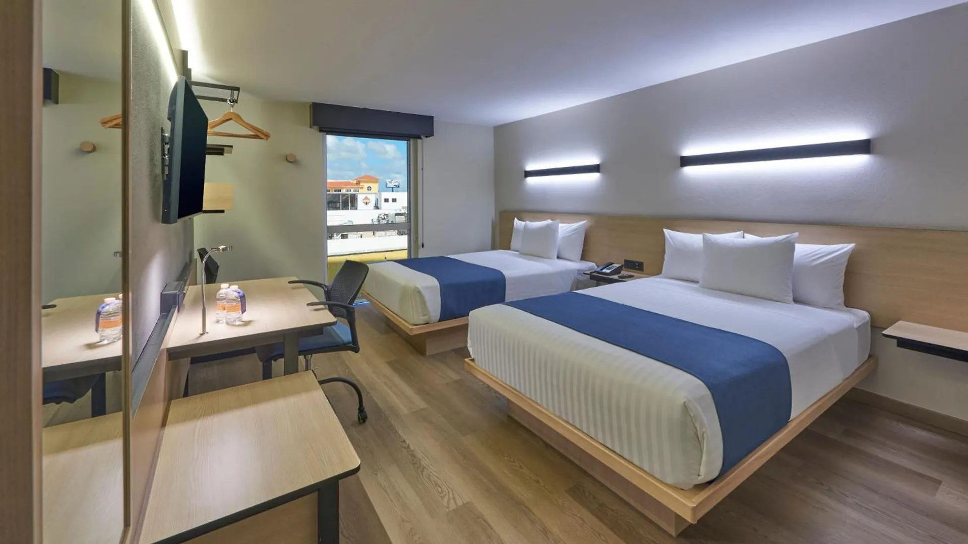 City Express By Marriott Cancun Aeropuerto Alfredo V. Bonfil 호텔