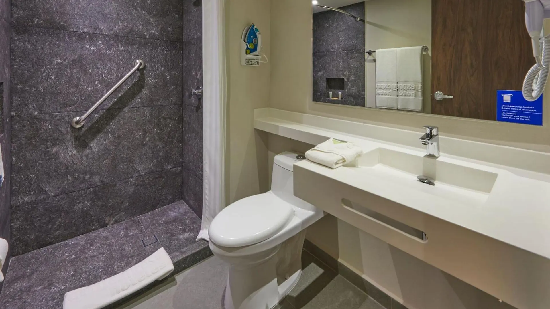 City Express By Marriott Cancun Aeropuerto Alfredo V. Bonfil Hotel